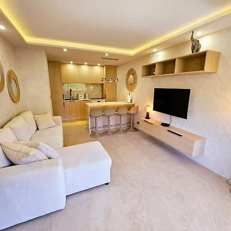 Apartment Apparemment 2 Piece Piscine Sur Toit 500m Cannes 2km Vallauris